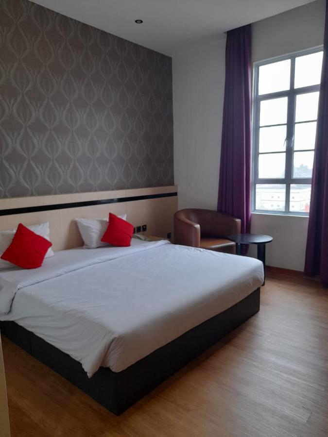 Blitz Centre 3* Batam